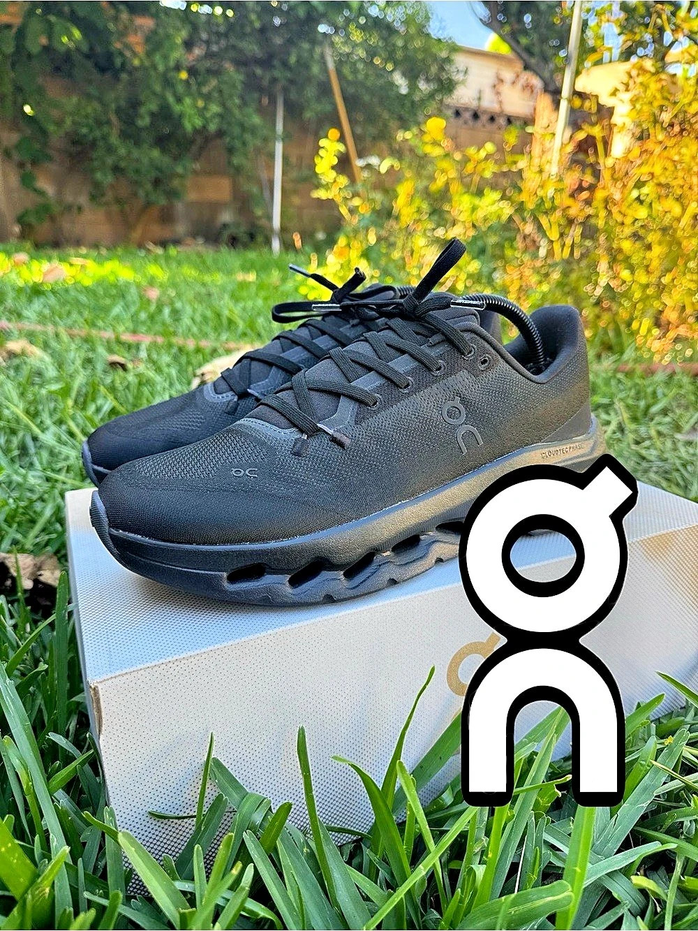 On Running Cloudtilt running shoes - black
(M 9.5 / W 11)
